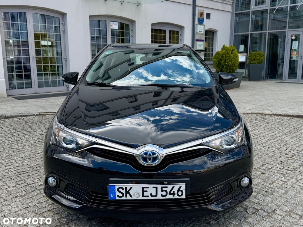 Toyota Auris - 2