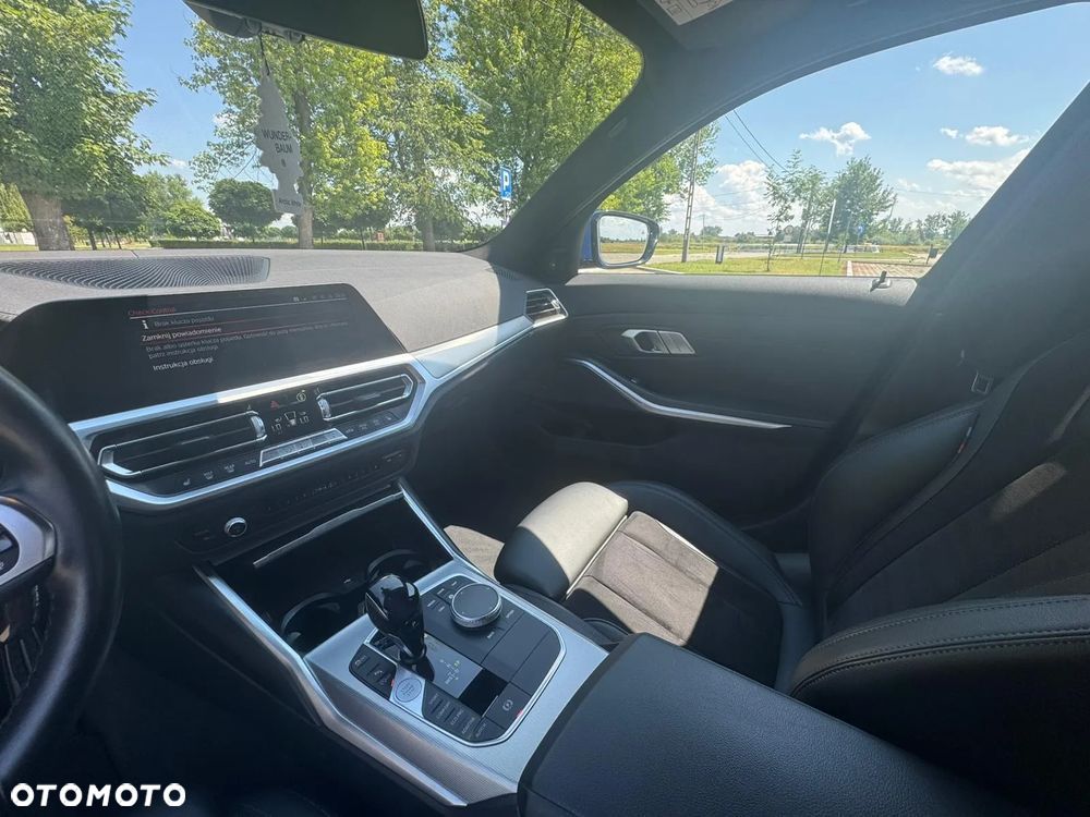 BMW Seria 3 M340i xDrive sport - 22
