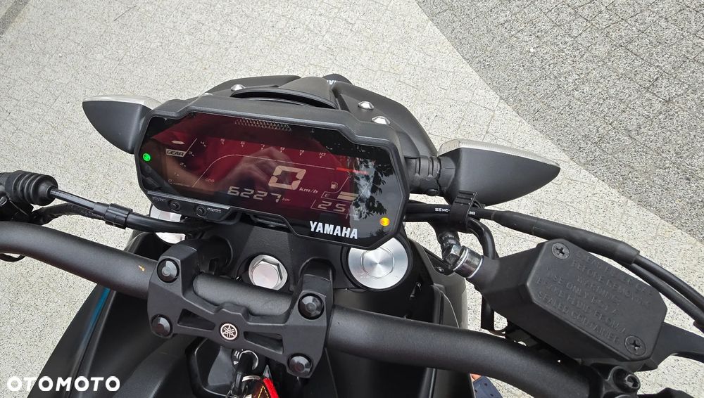 Yamaha MT - 27