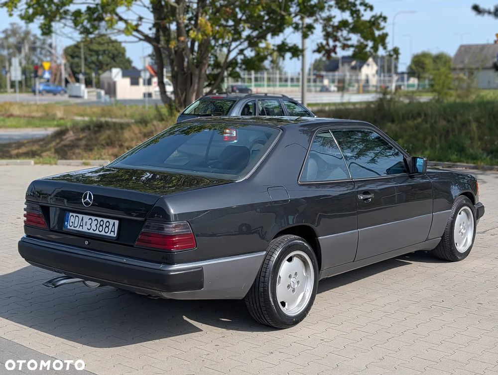 Mercedes-Benz W124 (1984-1993) - 10