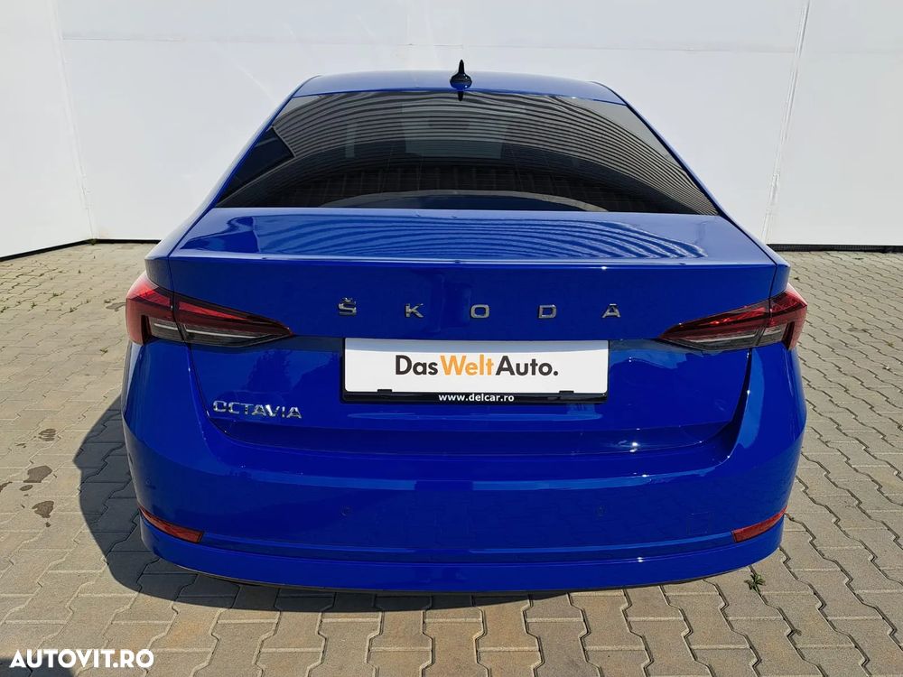 Skoda Octavia 2.0 TDI DSG Ambition - 6