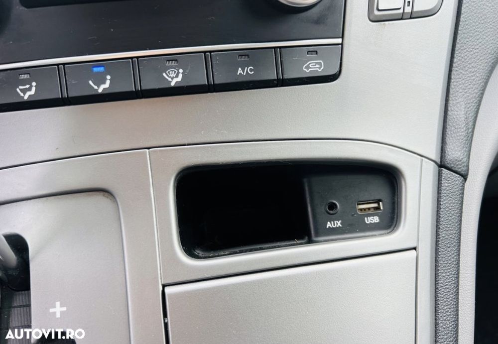 Hyundai H-1 2.5 CRDi Travel Comfort - 27