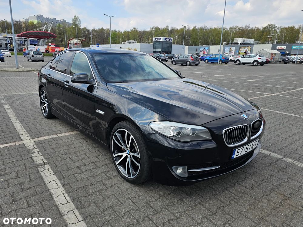 BMW Seria 5 520d xDrive - 1