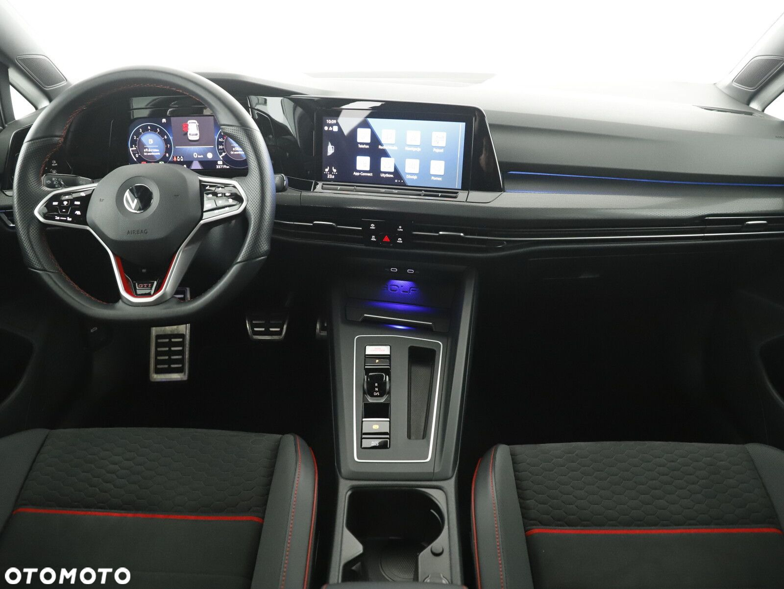 Volkswagen Golf - 11