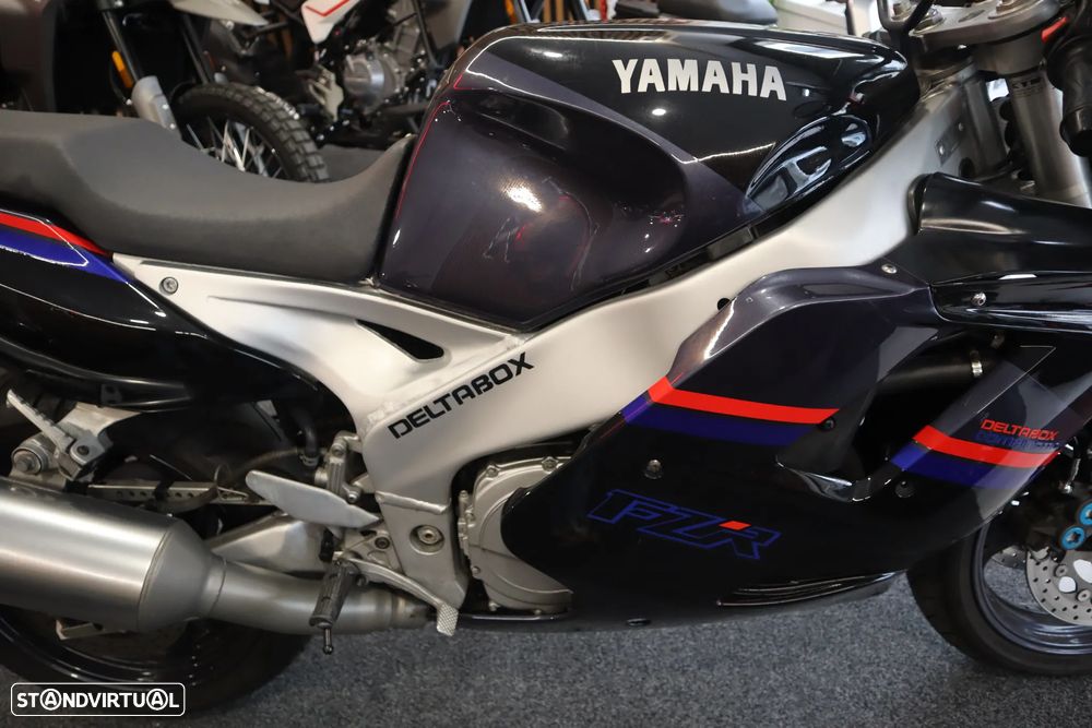 Yamaha FZR GENESIS - 4