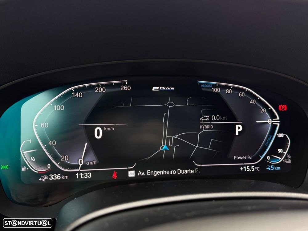 BMW 530 e Pack M - 30