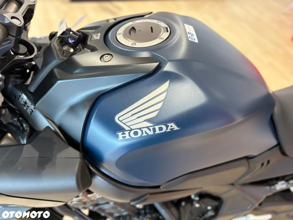 Honda CB - 9