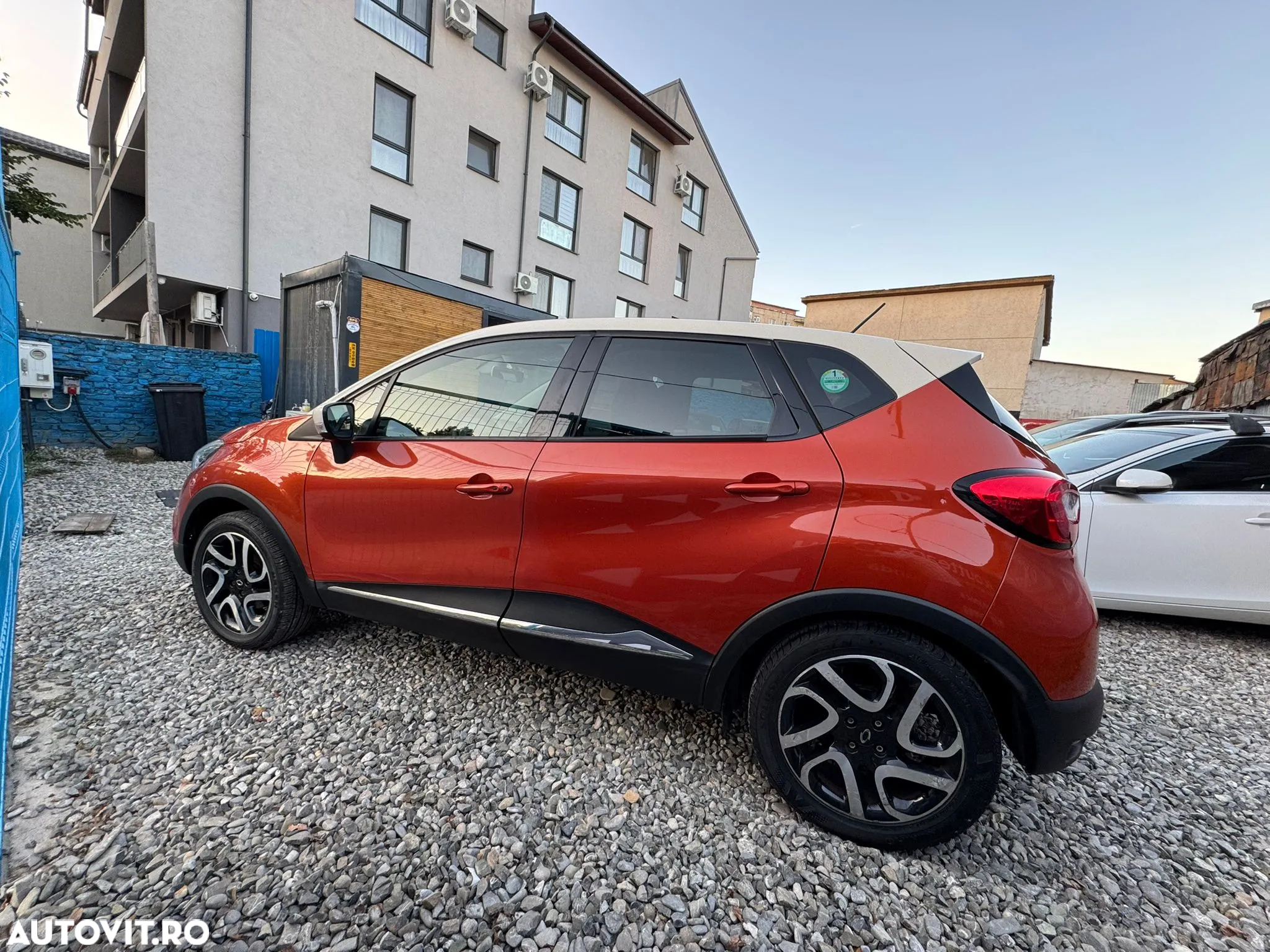 Renault Captur (ENERGY) dCi 90 EDC INTENS - 12