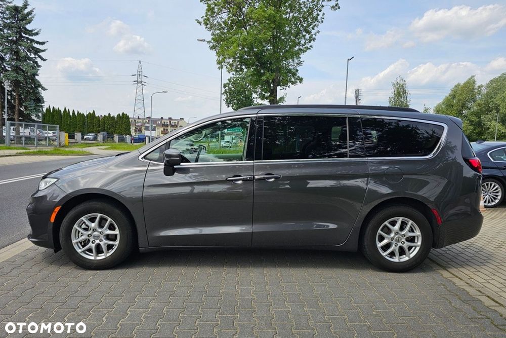 Chrysler Pacifica - 14