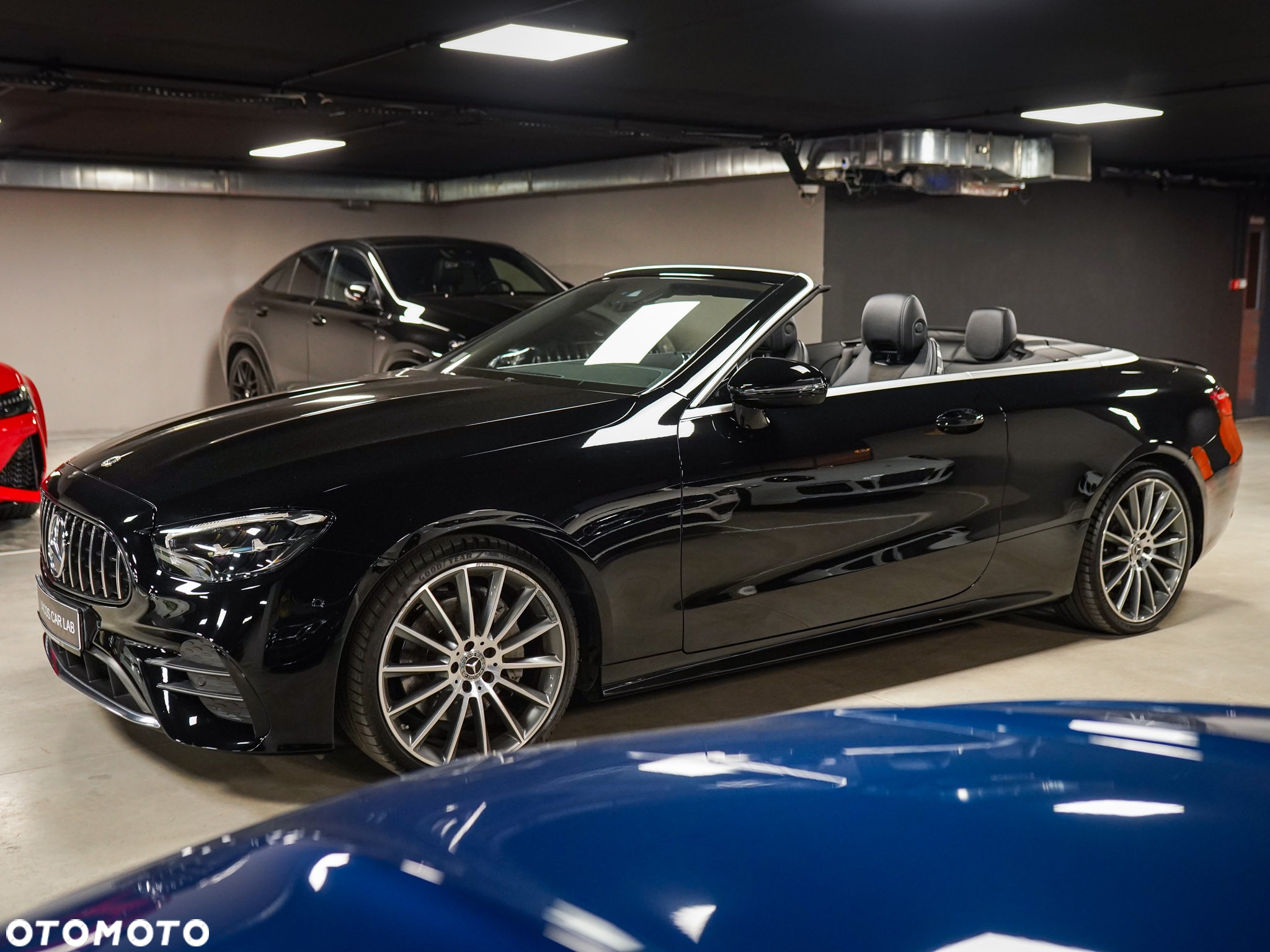 Mercedes-Benz Klasa E 200 Kabriolet 4-Matic 9G-TRONIC - 16