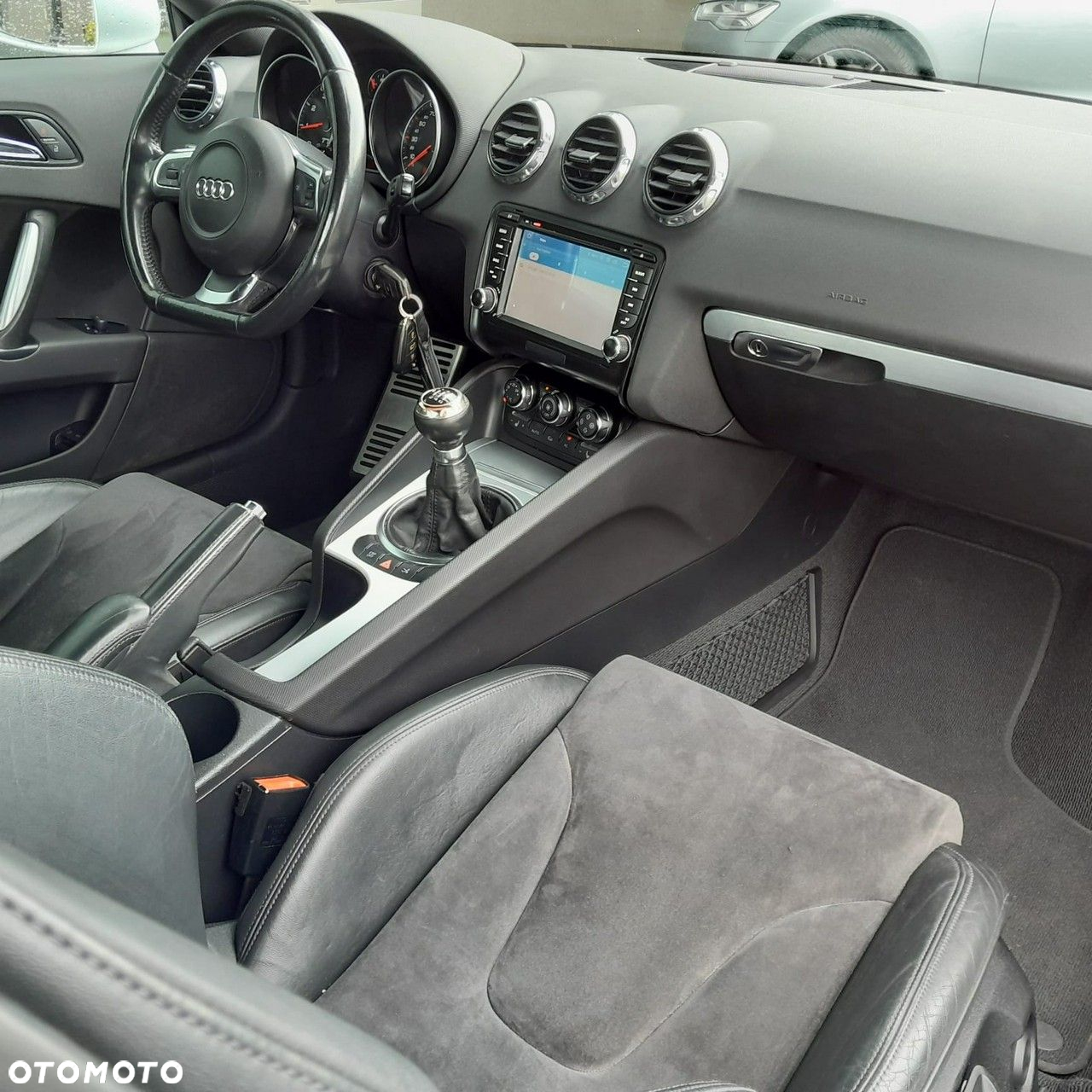 Audi TT Coupé - 11