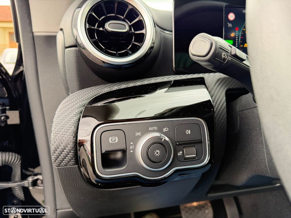 Mercedes-Benz CLA 250 e Shooting Brake Style Plus - 26