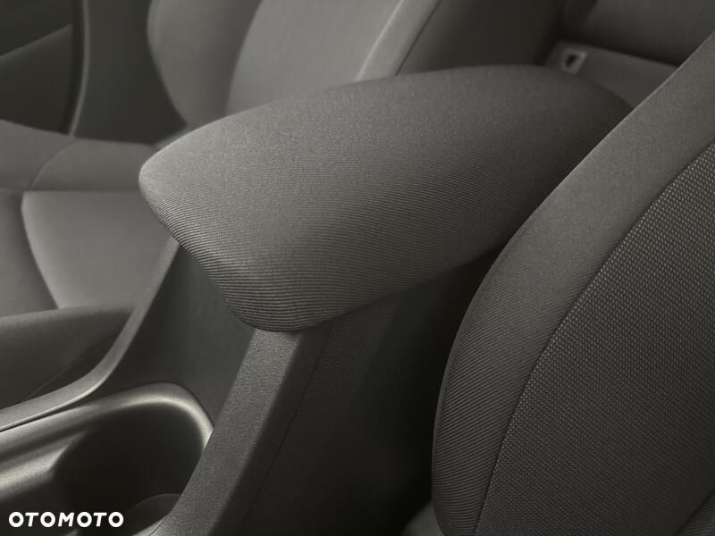 Toyota Corolla 1.8 Hybrid Active - 18