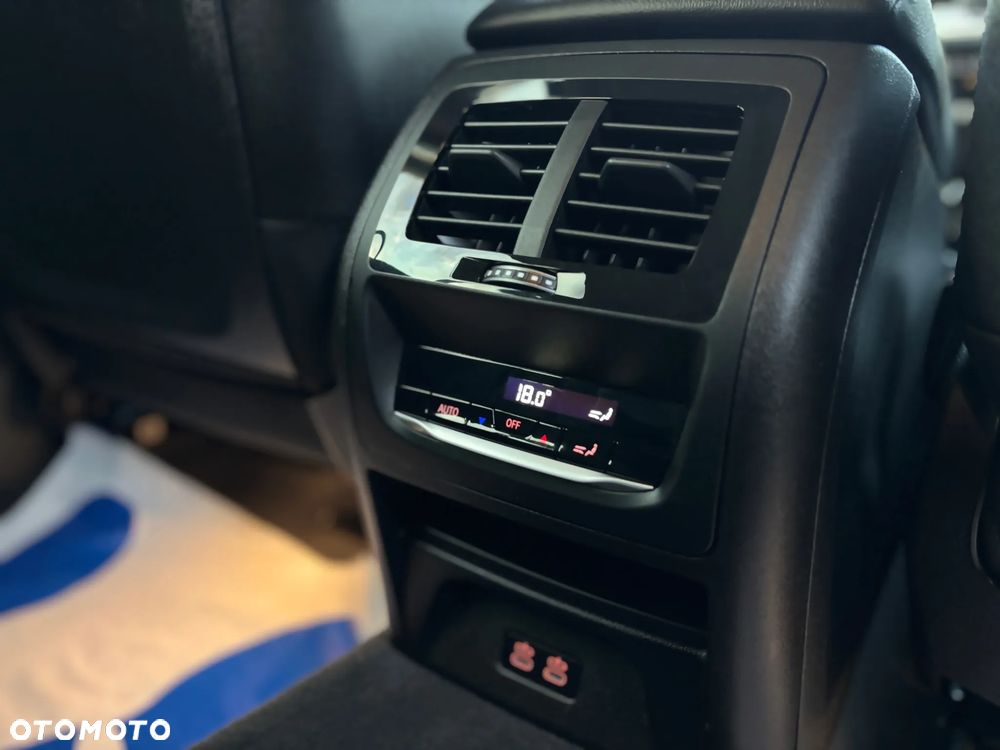 BMW X3 xDrive20d sport - 13