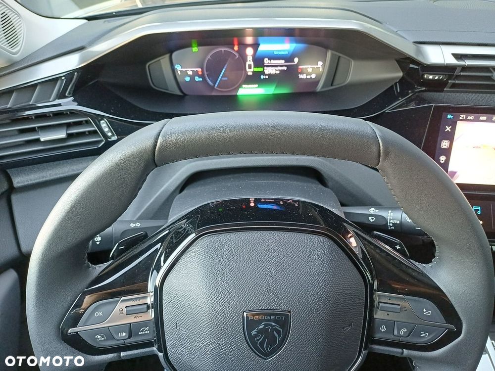 Peugeot 408 - 29