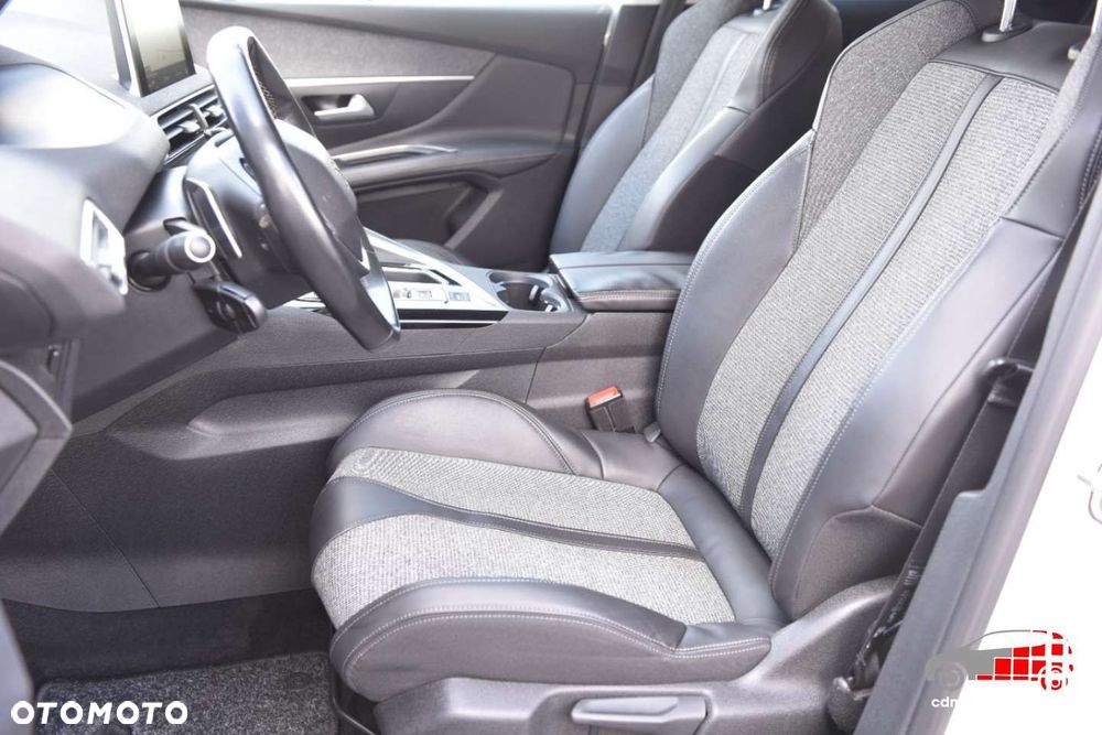 Peugeot 3008 - 17