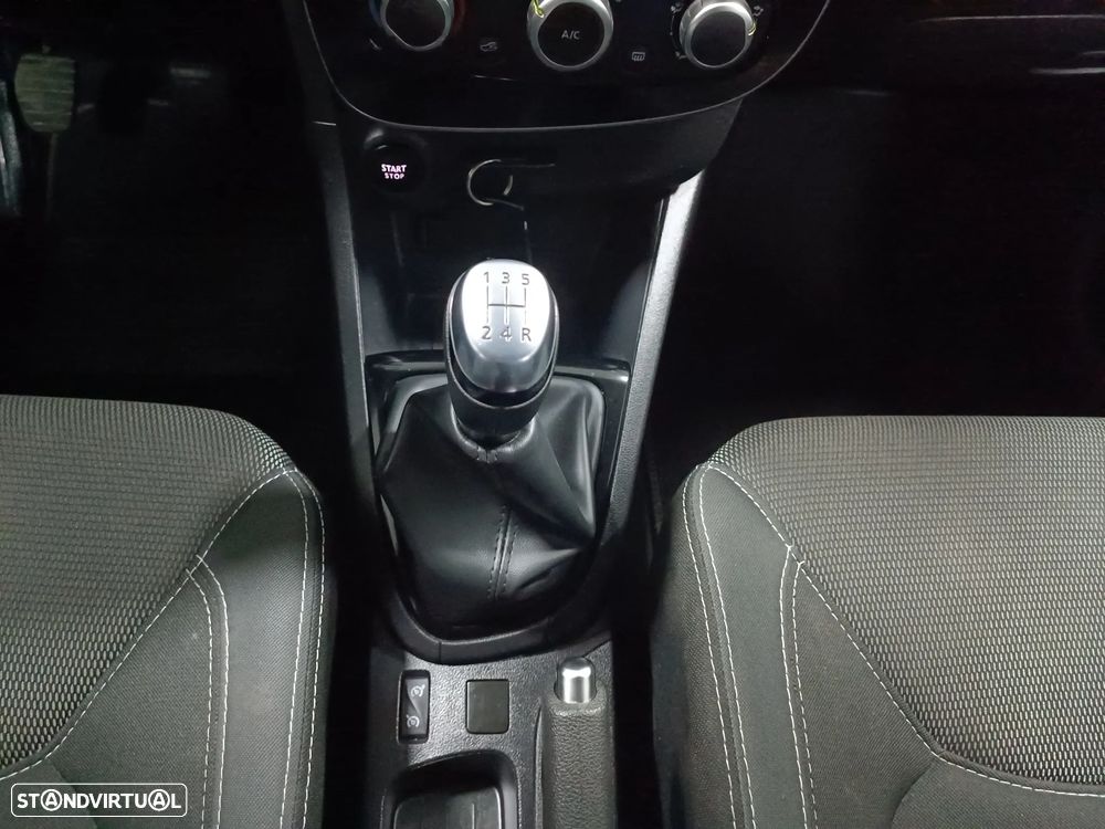 Renault Clio - 19