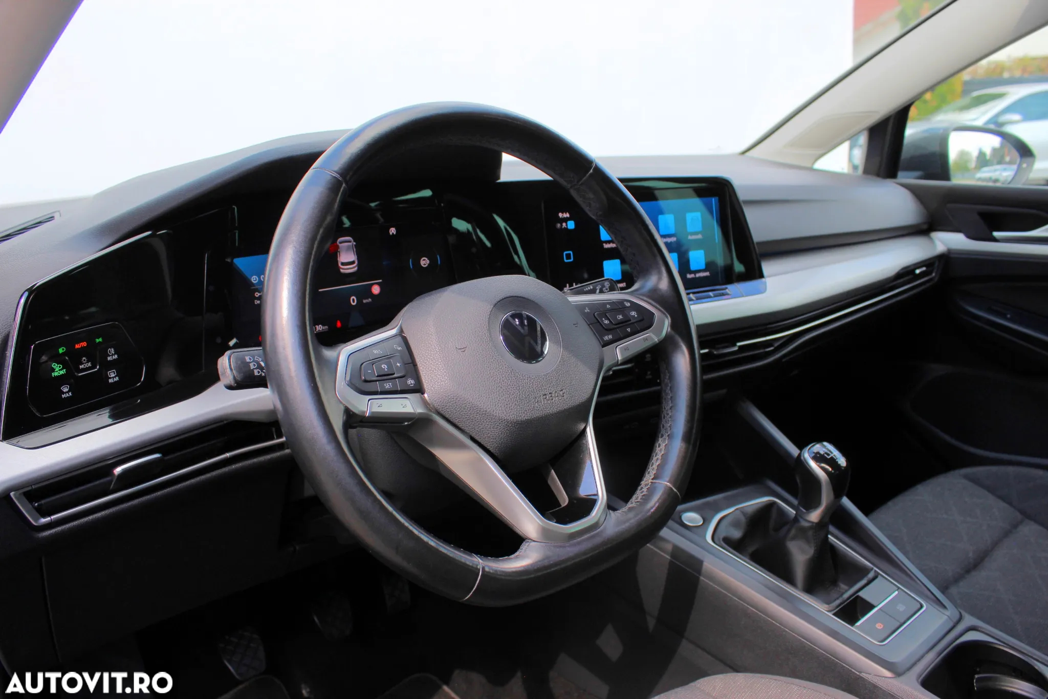 Volkswagen Golf 1.5 TSI ACT Life - 10