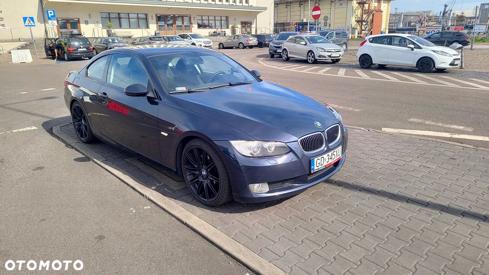 BMW Seria 3 325i - 2