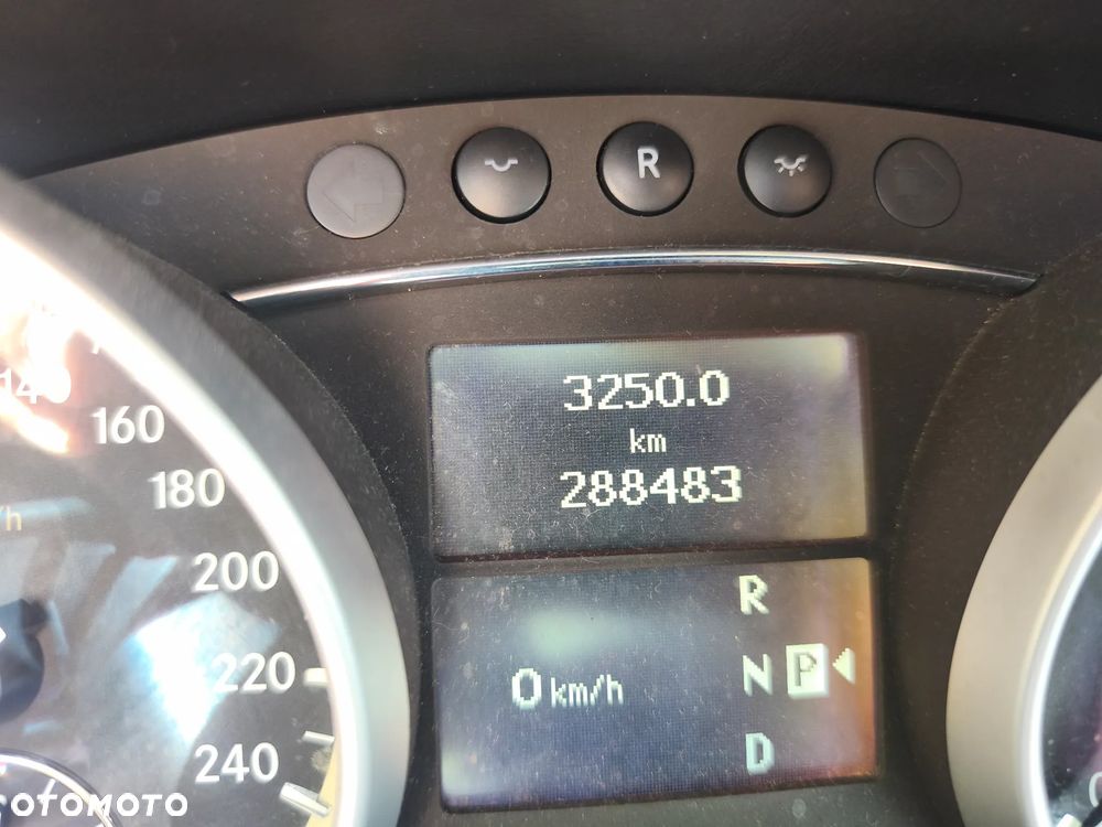 Mercedes-Benz GL 350 CDI - 10