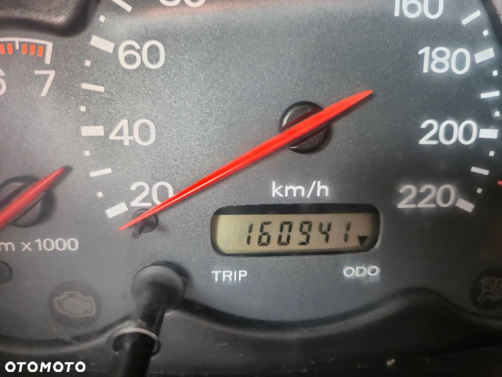 Ford Streetka 1.6 8V - 22