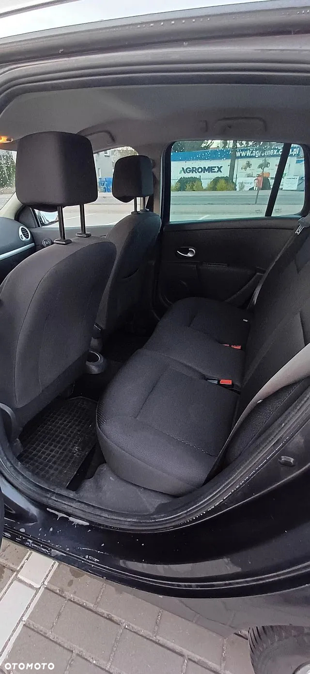 Renault Clio 1.5 dCi Grandtour Dynamique - 8