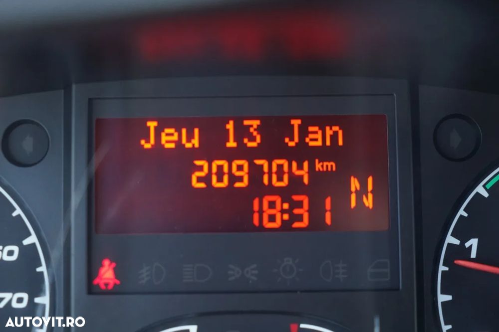 Iveco DAILY 35-130 / FRIGIDER / UNITATE THERMO KING / DHOLLANDIA LIFT / AUTOMAT / IMPORTAT - 36