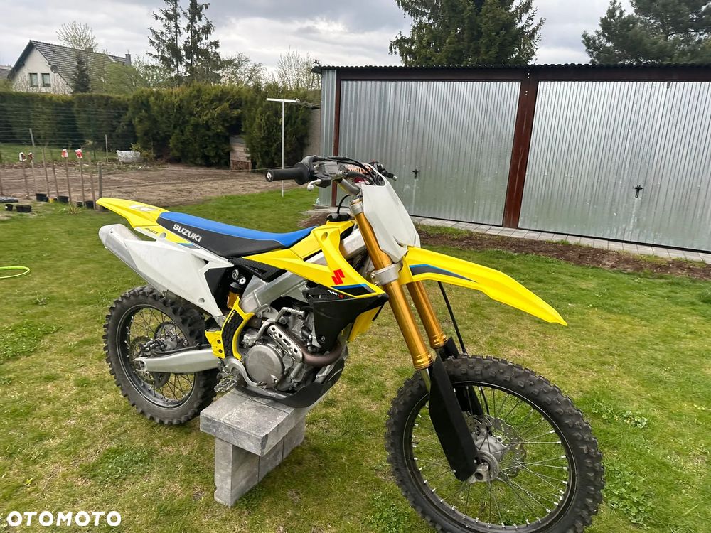 Suzuki RM-Z - 3