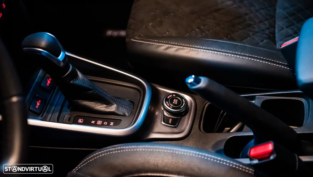 Suzuki Vitara 1.5L AGS GLX 4WD Strong Hybrid - 33