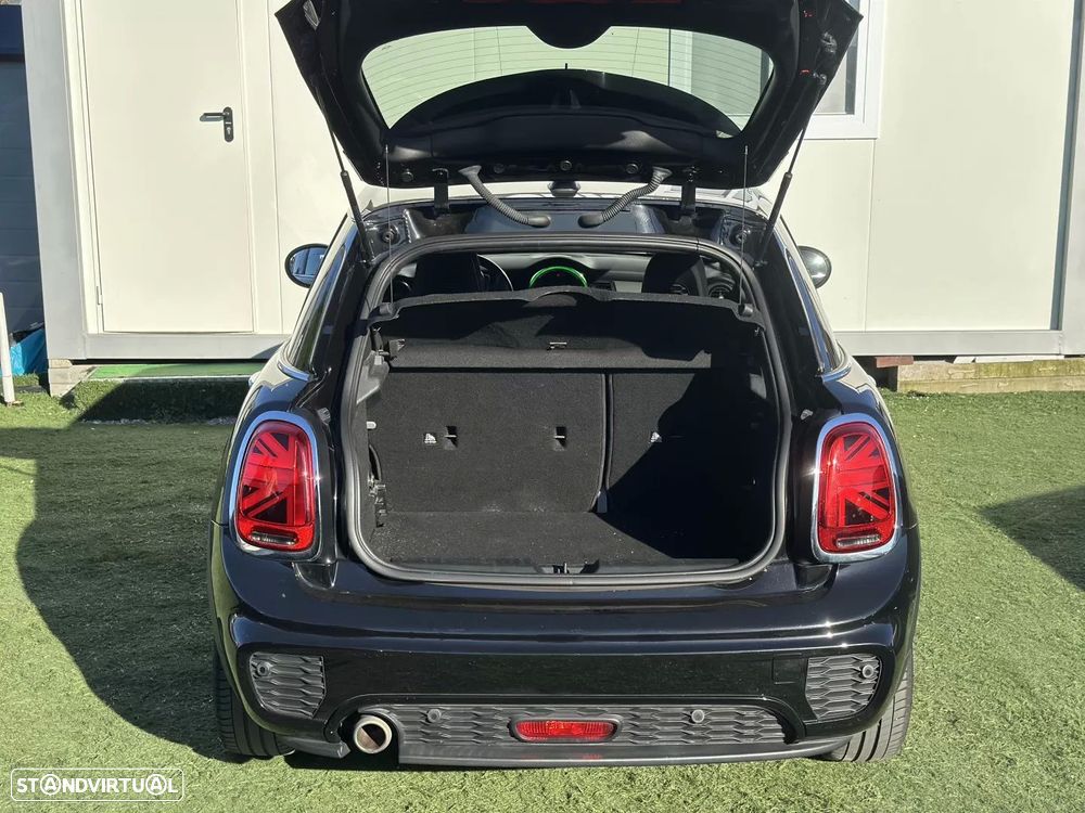 MINI 5 Portas Cooper D - 9