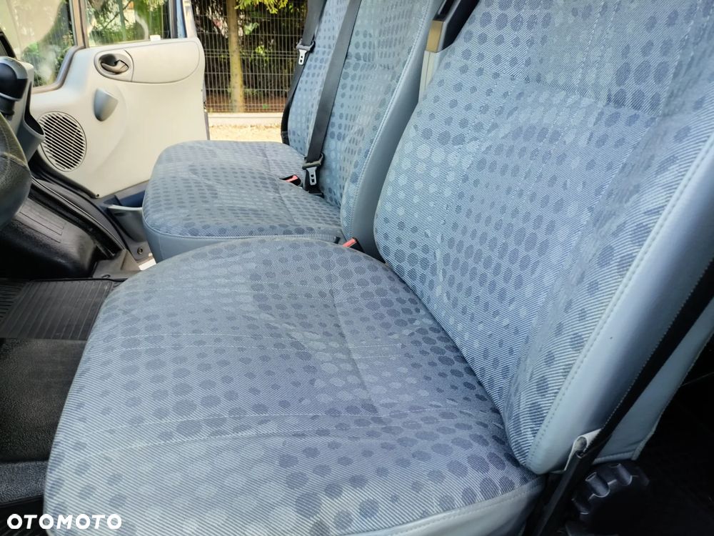 Ford Transit 300L Trend - 12