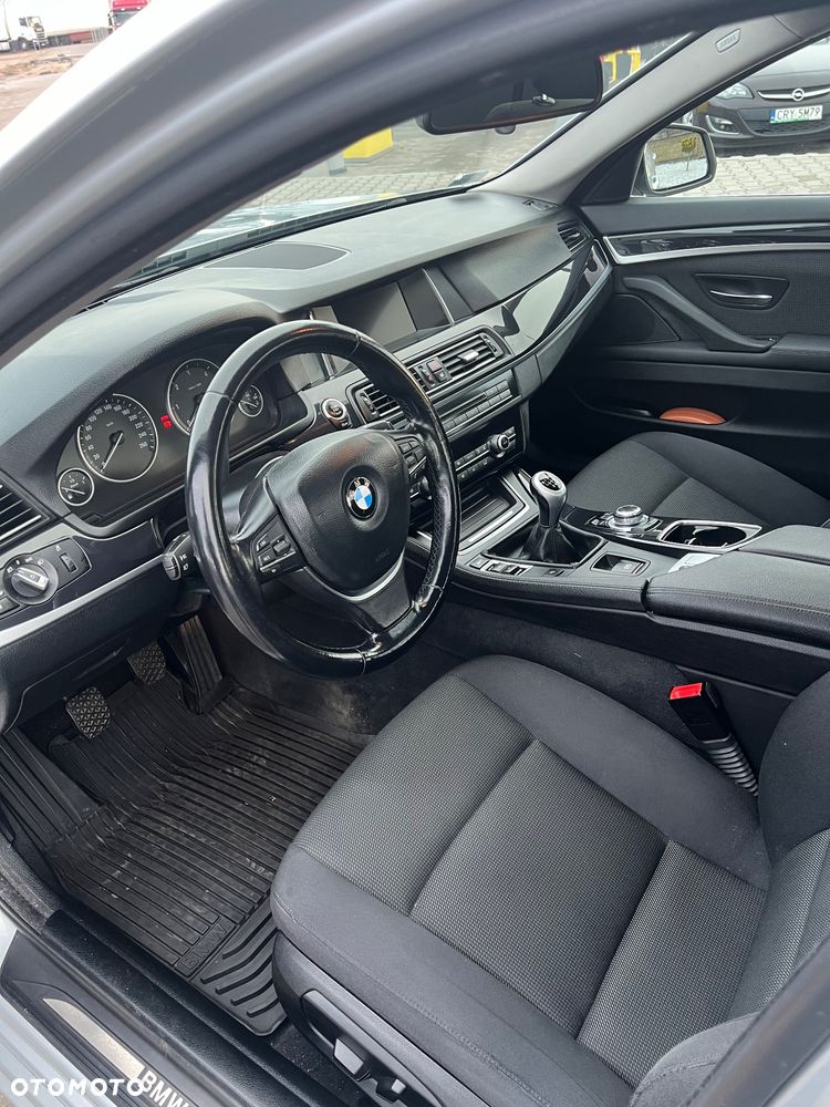 BMW Seria 5 520d - 19