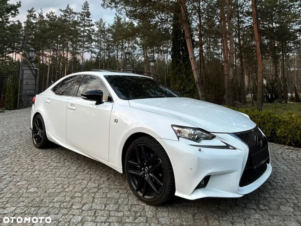 Lexus IS 300h F Sport EU6 - 1