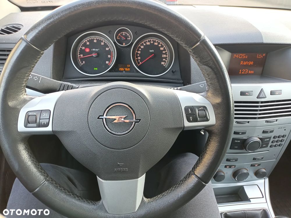 Opel Astra 1.6 Enjoy - 18