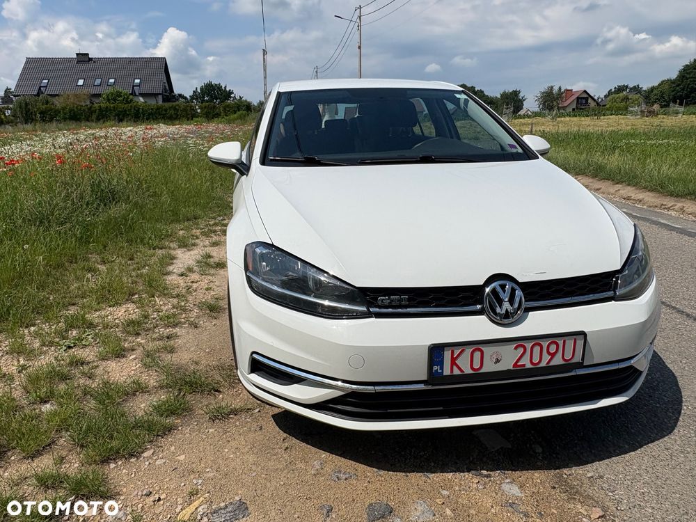 Volkswagen Golf - 3