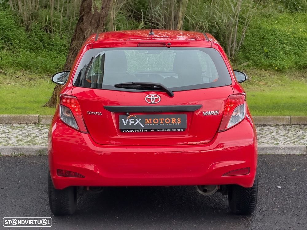 Toyota Yaris 1.0 VVT-i Sport - 10