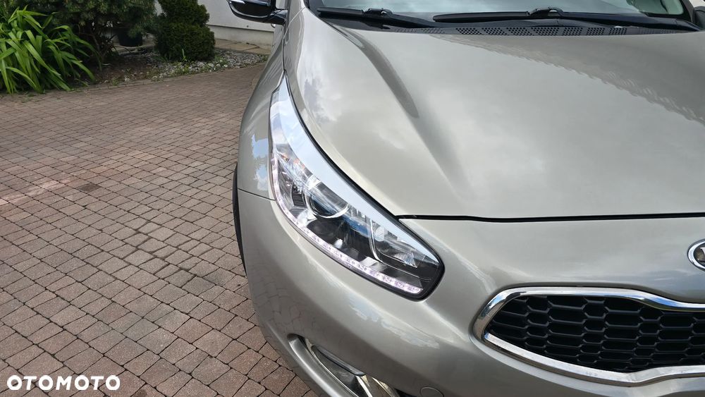 Kia Ceed - 15