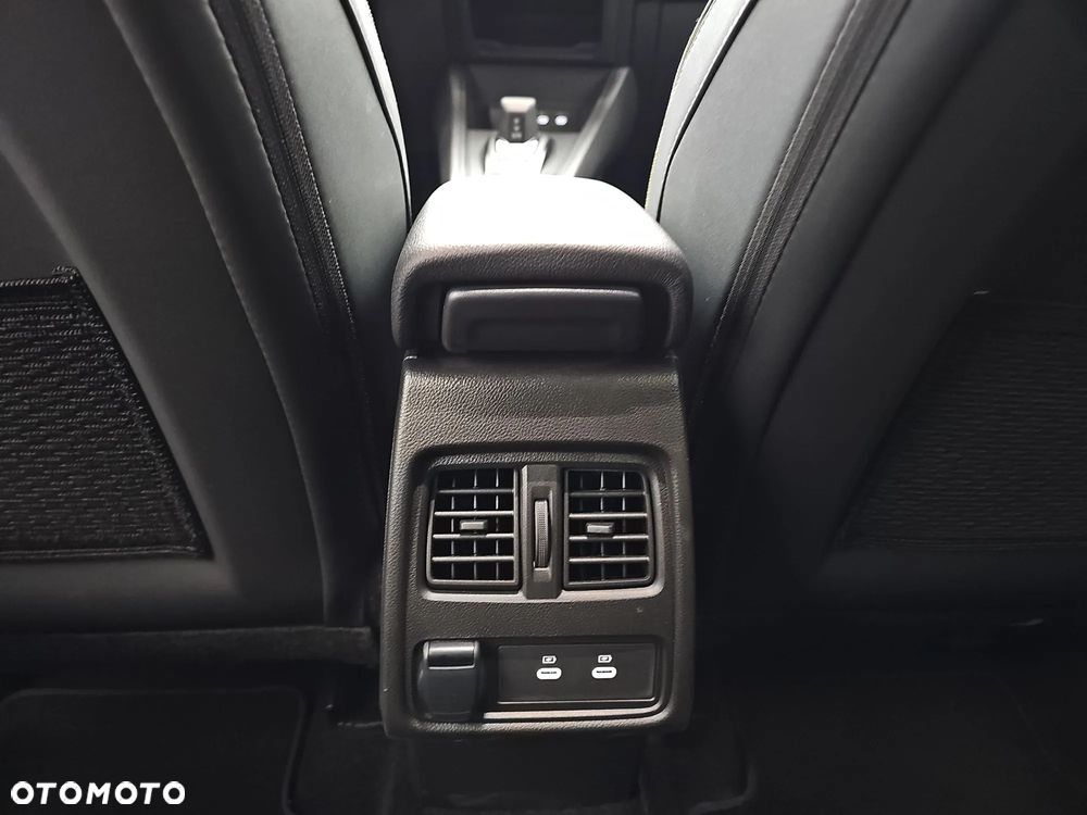 Renault Captur 1.8 E-TECH Full Hybrid 160 Techno - 28