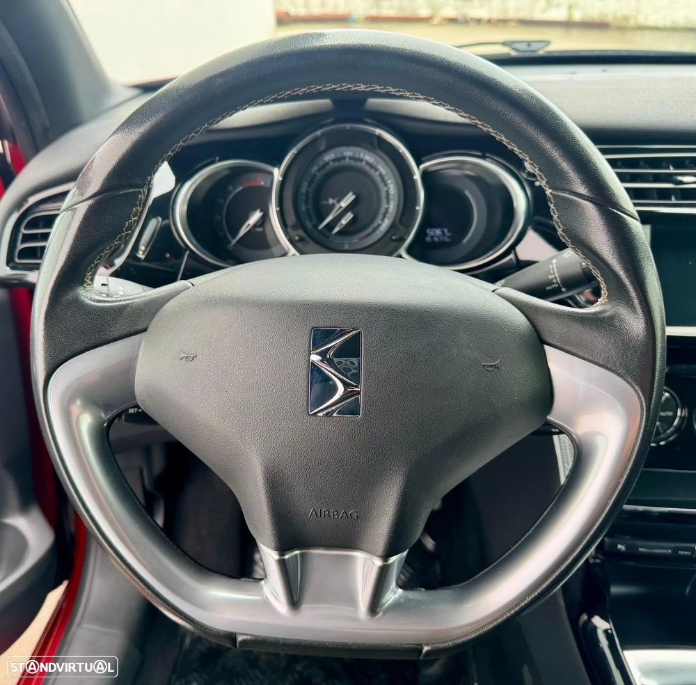 DS DS3 BlueHDi 100 SoChic - 17