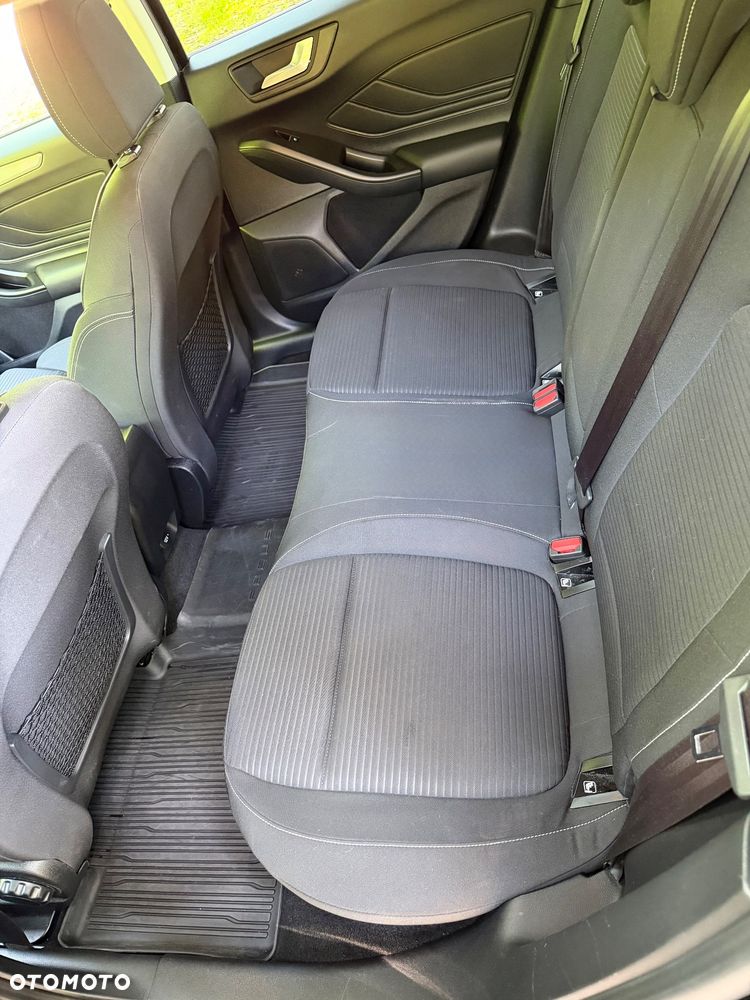 Ford Focus - 9