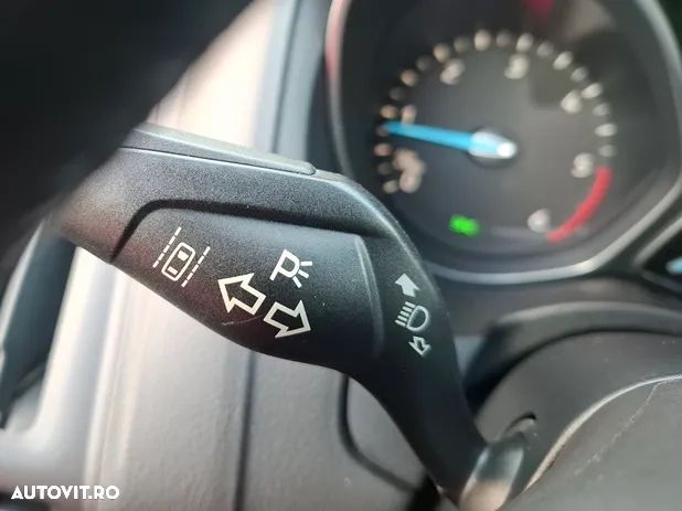 Ford Focus 2.0 EcoBlue Titanium Business - 26