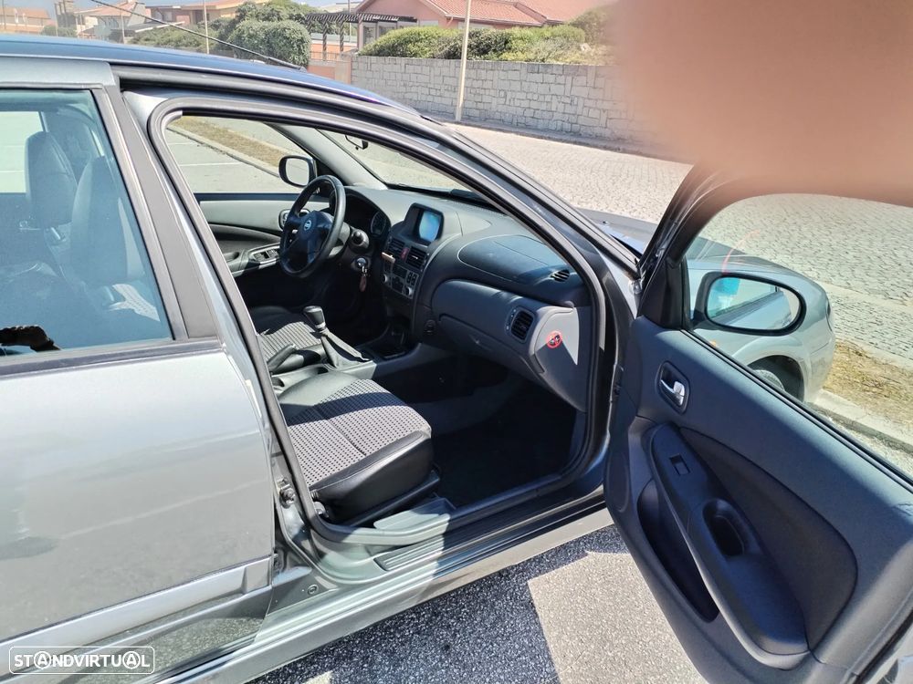 Nissan Almera - 25