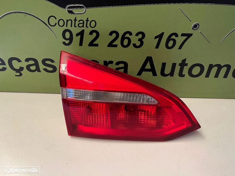 FORD FOCUS III CARRINHA PLASTICO MALA FAROLIM MOTOR - M332 - 7