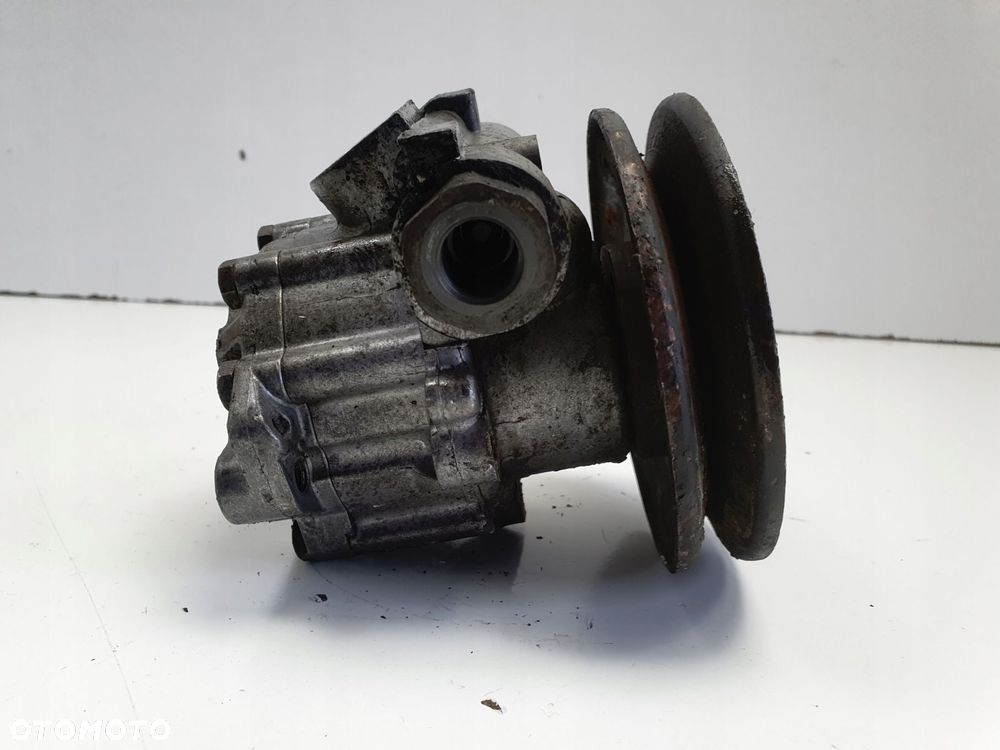 POMPA WSPOMAGANIA VW Transporter T4 2.0 8V oryginał ZF - 6