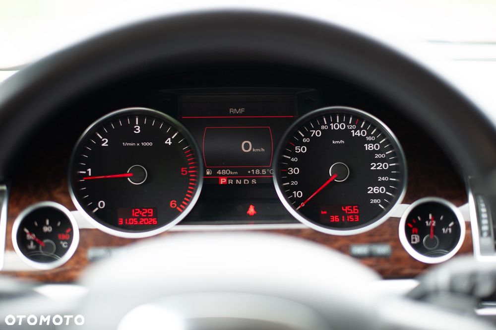 Audi A8 3.0 TDI DPF quattro - 11