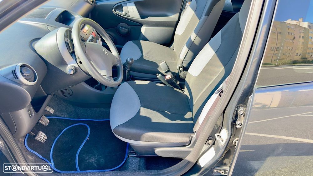 Peugeot 107 1.0 Trendy - 8