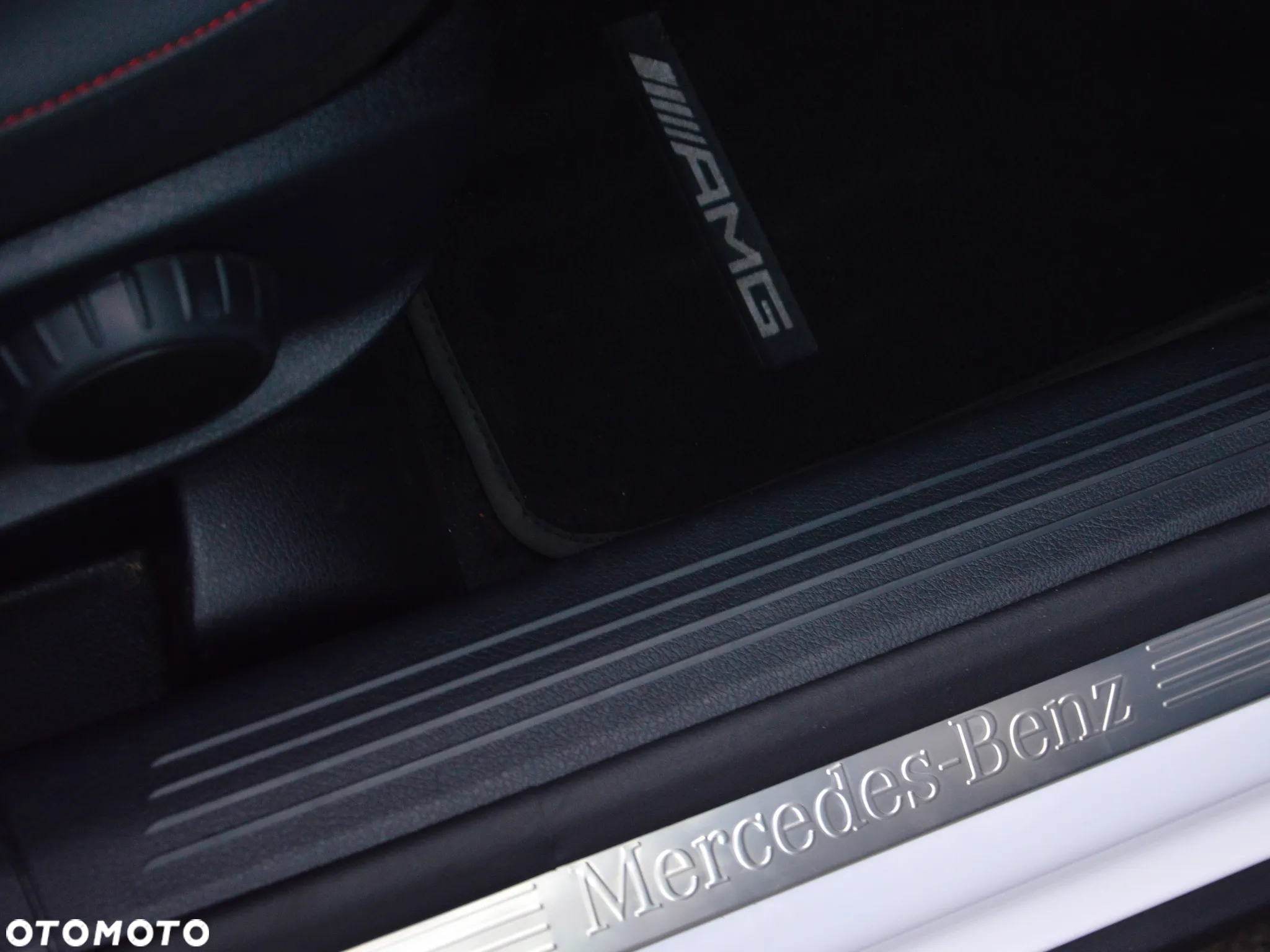 Mercedes-Benz GLB 200 4-Matic AMG Line 8G-DCT - 18