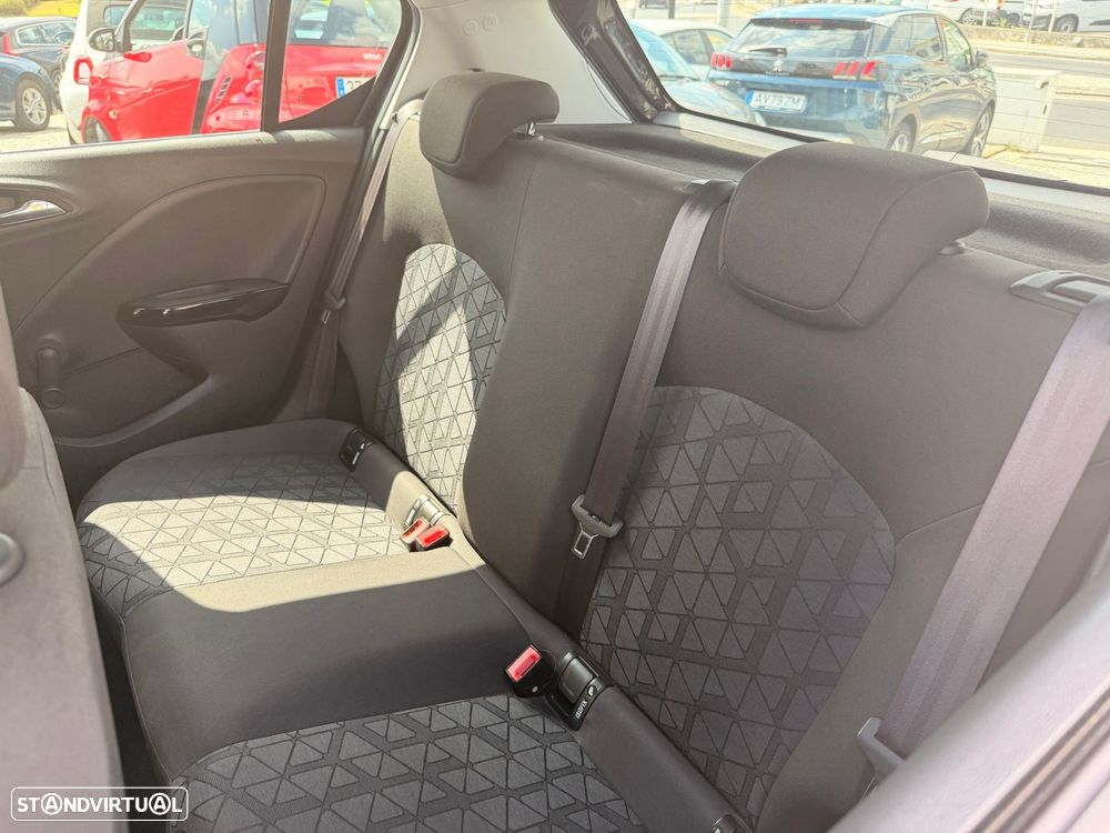 Opel Corsa 1.2 120 Anos - 26