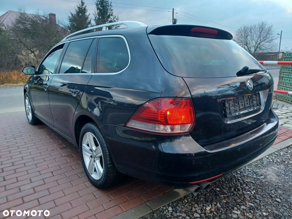 Volkswagen Golf 2.0 TDI DPF Comfortline - 17