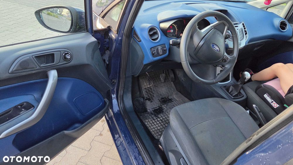 Ford Fiesta - 6